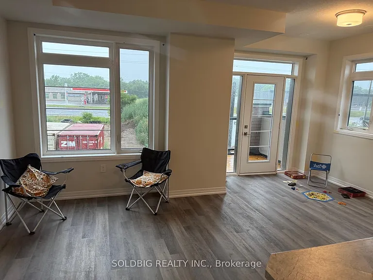 660 Colborne St W #109 — Photo 6