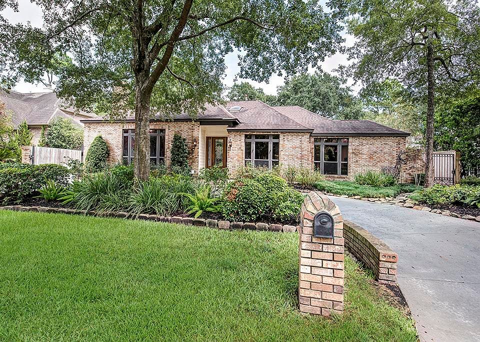 1st image of 232 Warrenton Dr