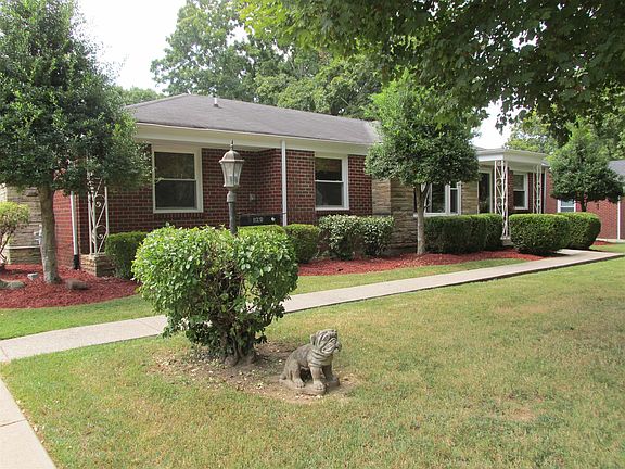 4th image of 130 N Meadow Dr