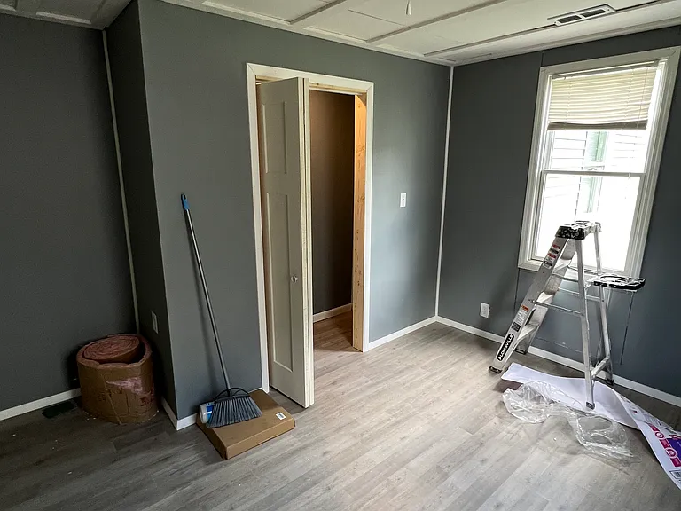 132 S Park Ave #B — Photo 6