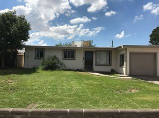 2216 Bellamah Dr, Las Cruces, NM 88001