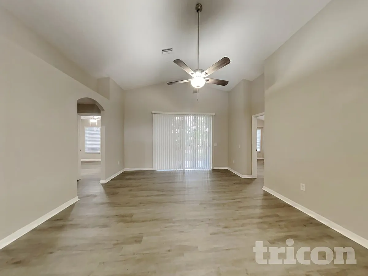 Building Photo - 6944 Crown Lake Dr