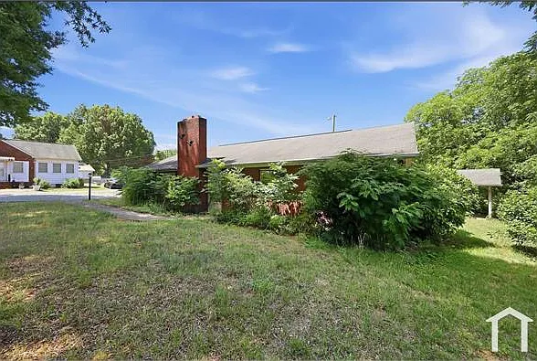 6628 University Pkwy — Photo 4