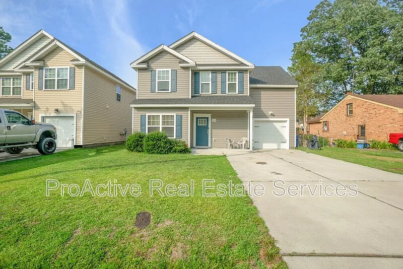 5 bed, 3.0 bath, 2212 sqft, $3,000 — Photo 1