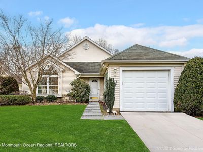16 Wellington Lane, Lakewood, NJ, 08701