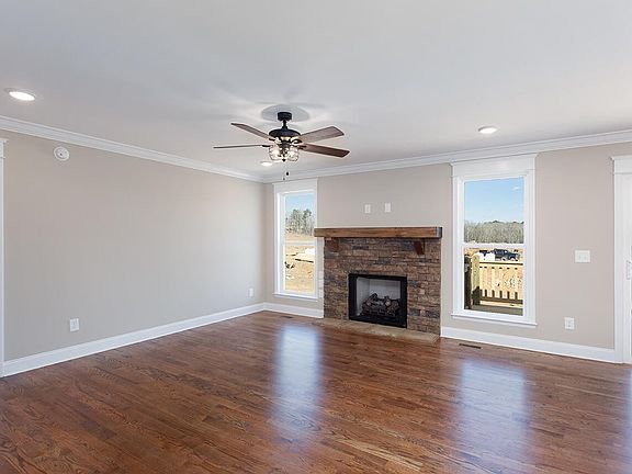 2nd image of 19 NW Brookmore Trl Lot 19