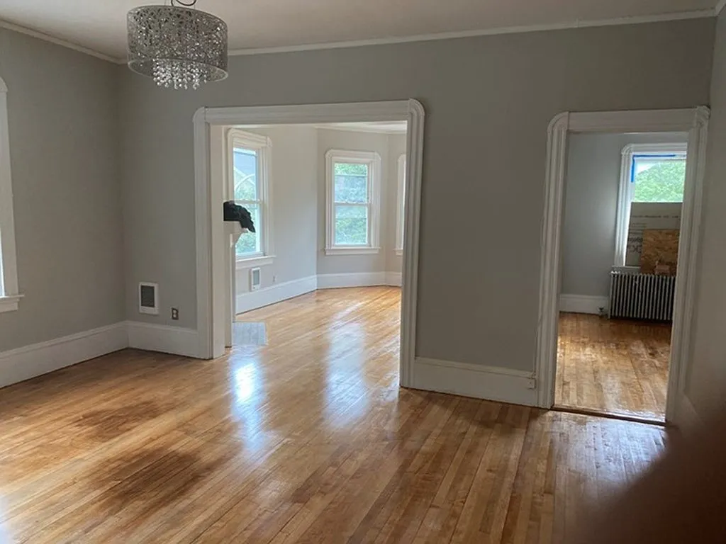 3 bed, 1700 sqft, $2,000 — Photo 3