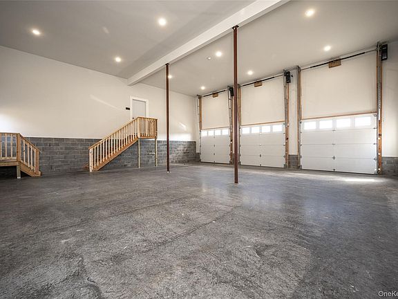 3rd image of 133 W Mombasha Road