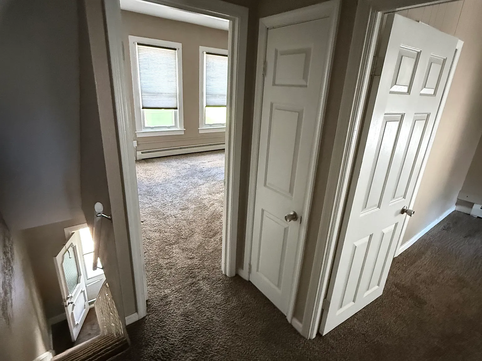 3 bed, 1000 sqft, $1,500 — Photo 3
