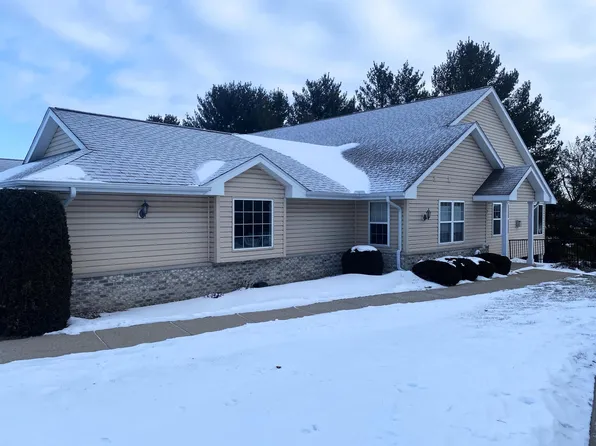 122 Summit Ct #2502, Columbus, WI 53925