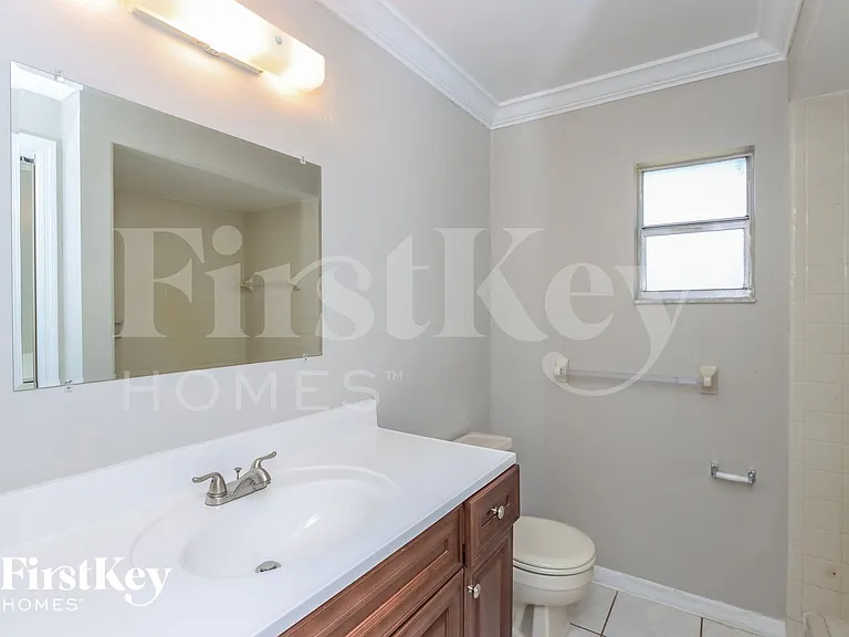 2250 Fallon Blvd NE — Photo 13