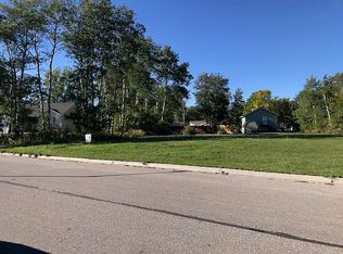 619 Evergreen St, Thief River Falls, MN 56701