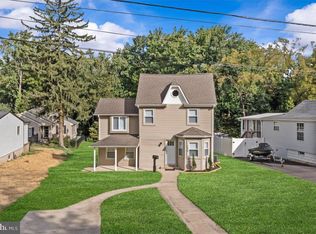 135 Albany Ave, Barrington, NJ 08007