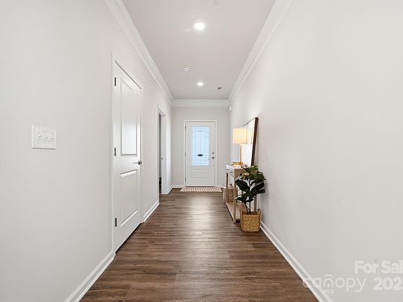 5th image of 164 Kennerly Center Dr