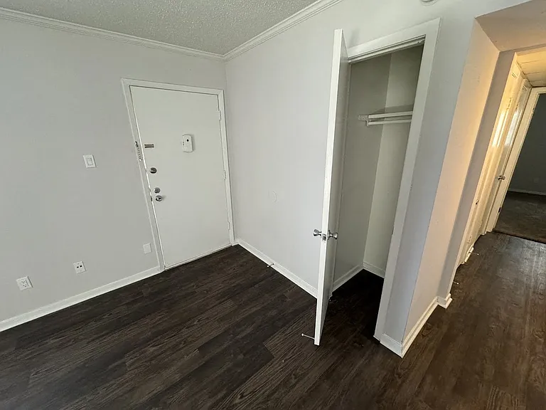 Le Montreaux Apartments — Photo 60