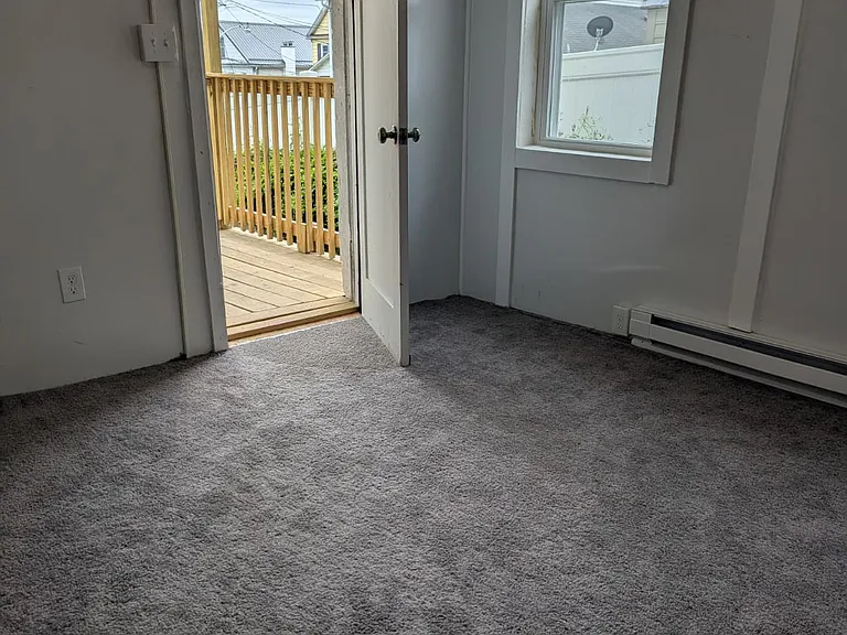 604 Ackley St — Photo 9