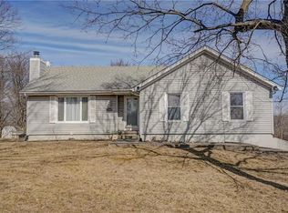 13808 Queensway Rd, Holt, MO 64048