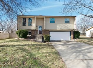 355 N Rutgers St, Wichita, KS 67212