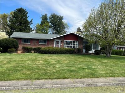 215 E Oxford St, Coopersburg, PA, 18036