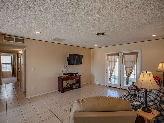 5th image of 107 Sierra Blanca Ave