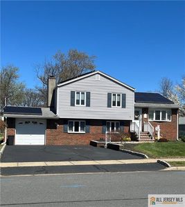 206 Oak Manor Pkwy, South Plainfield, NJ, 07080