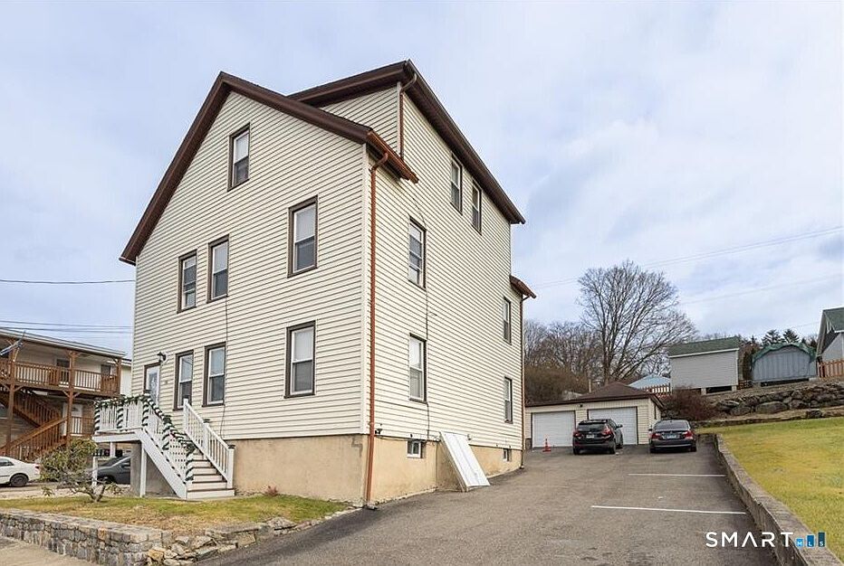1st image of 38 North Spring Street
