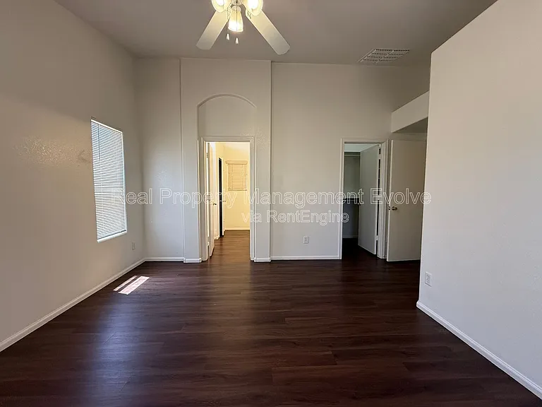 4935 W Ardmore Rd — Photo 11