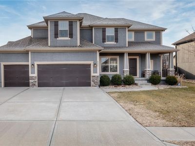 8221 NE 103rd Ter, Kansas City, MO, 64157