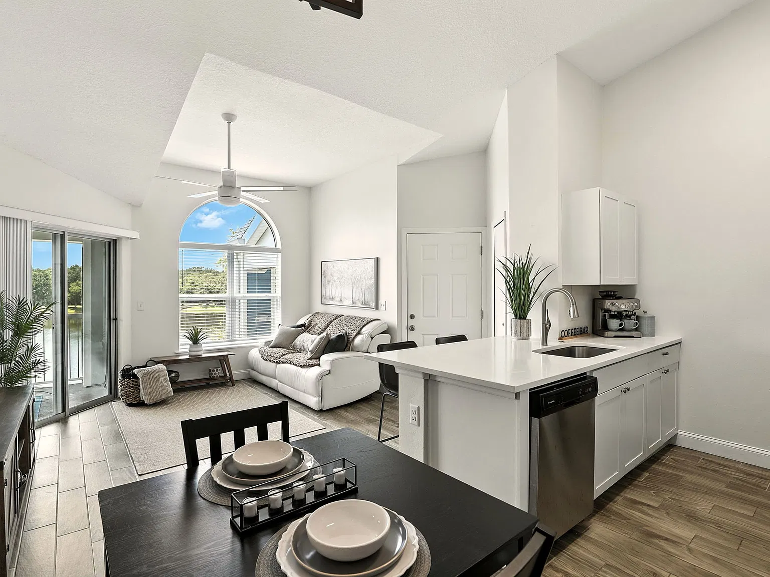 1 bed, 648 sqft, $1,550 — Photo 1