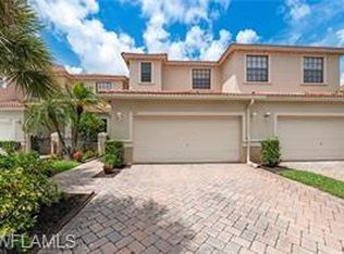 7415 Bristol Cir, Naples, FL 34120
