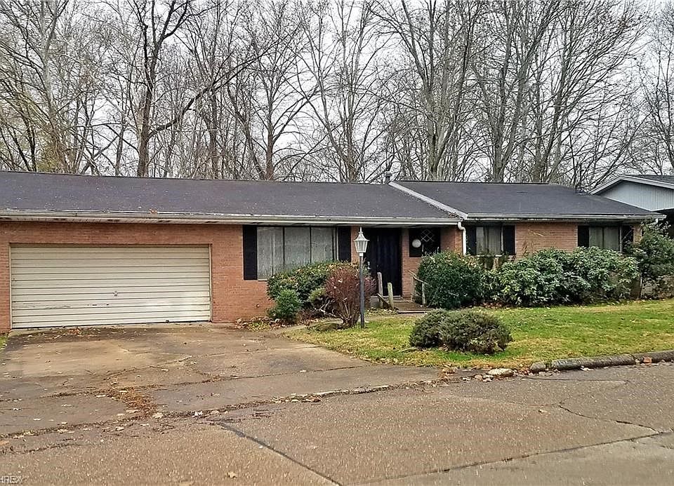 1st image of 1954 Foley Dr