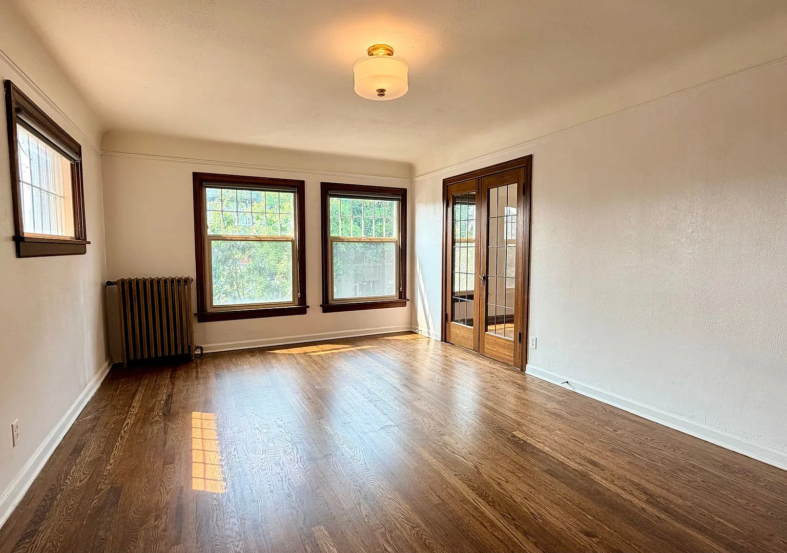 Devoe Apartments — Photo 1