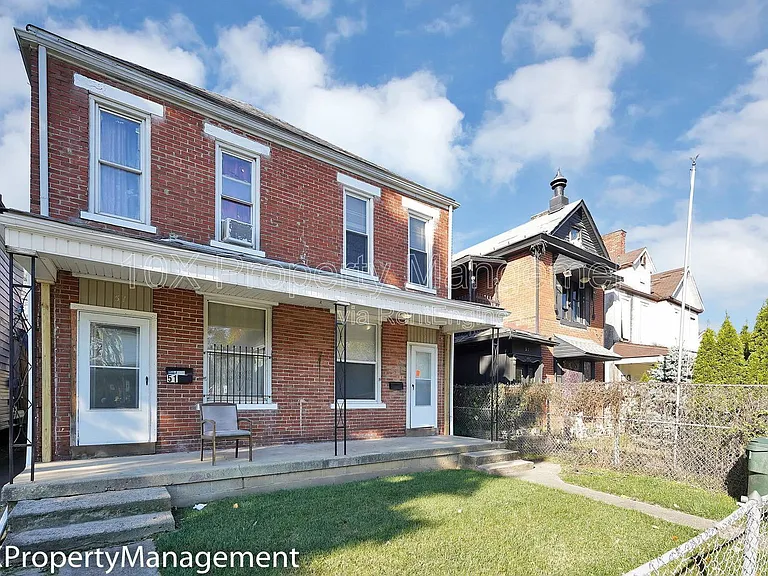 51 N Princeton Ave — Photo 3