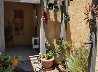 3057 Sombra Del Rio NW, Albuquerque, NM 87107