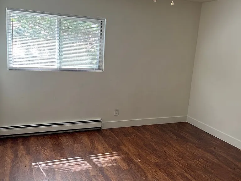 1221 Yarrow St — Photo 16
