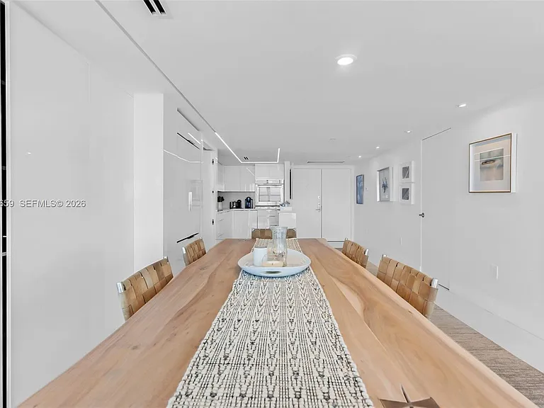 6301 Collins Ave #2103 — Photo 5