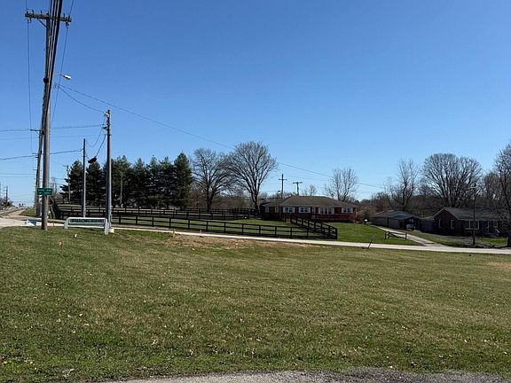5th image of 1701 Louisville Rd #1-3
