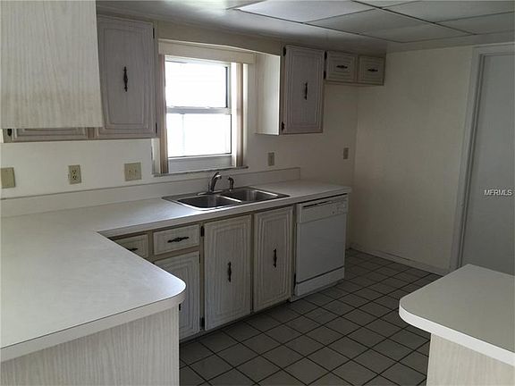 5th image of 1219 E Fowler Dr