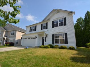 156 Chandler Springs Dr, Holly Springs, NC 27540