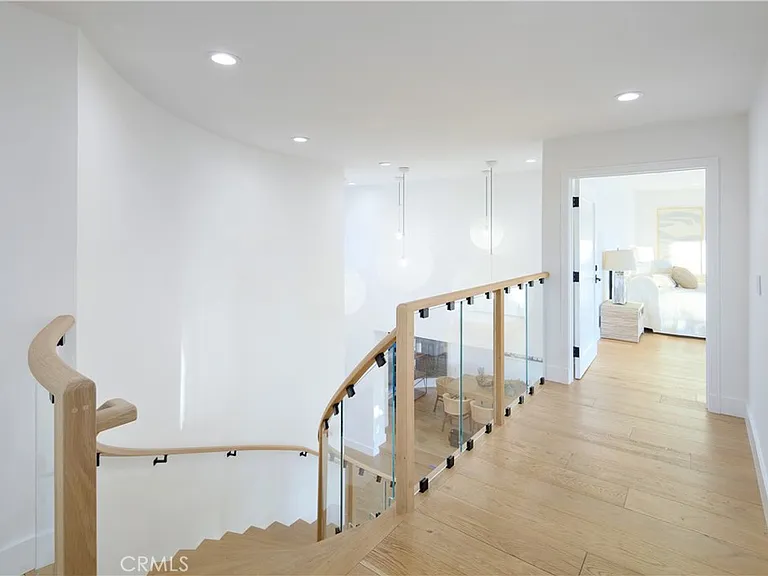 2572 Bayshore Dr — Photo 19
