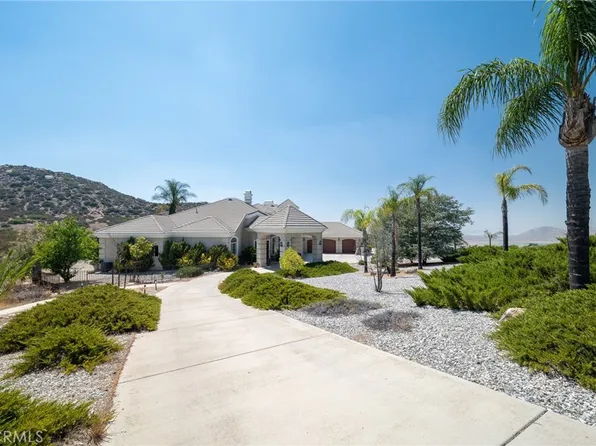 23035 Sky Mesa Rd, Homeland, CA 92548