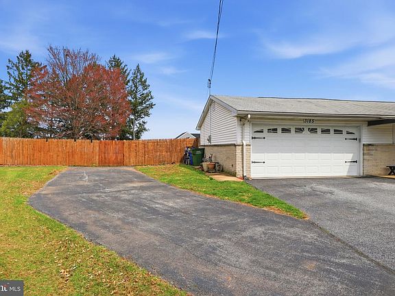 5th image of 3185 Lehr Dr
