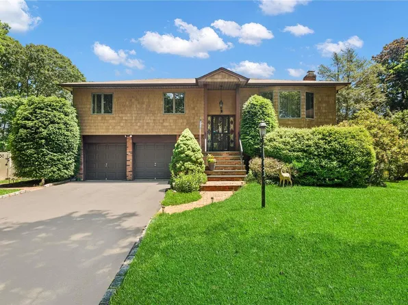 4 Breza, East Northport, NY 11731