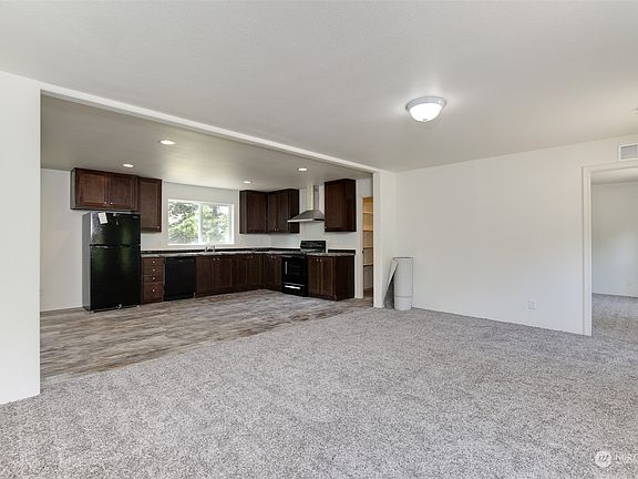 3rd image of 531 Crockett Lake Drive
