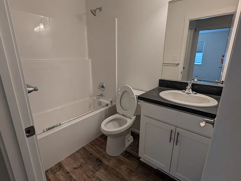 3411 Glacier Dr — Photo 10