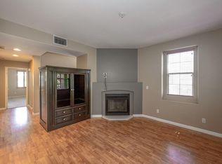 28205 Canterbury Ct, Valencia, CA 91354