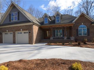 1653 Bla Mor Ln, Lewisville, NC 27023