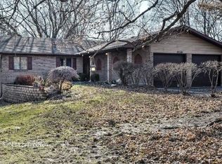 620 E Calhoun St, Woodstock, IL