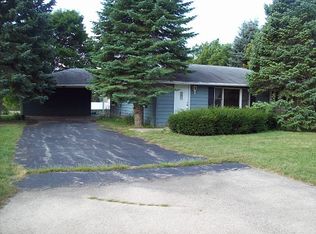 426 E North St, Walnut, IL 61376