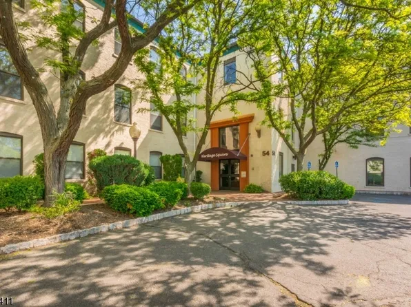 54 W Cherry St #113, Rahway City, NJ 07065